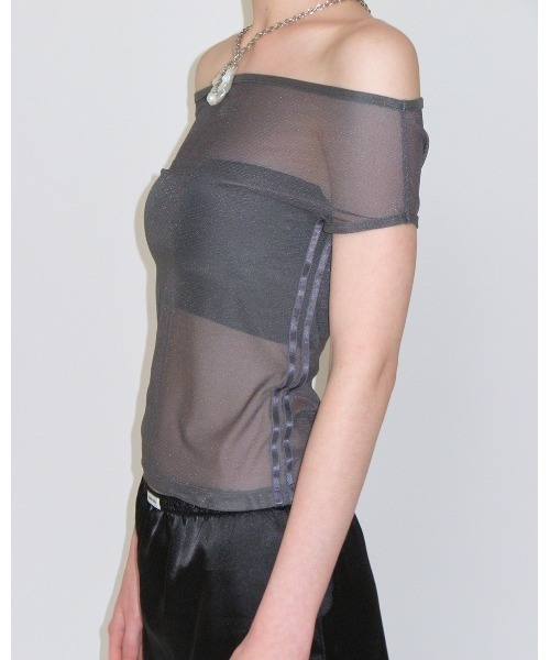 CRANK(クランク)の「A'GEM/9 × .kom 『CRANK/クランク』 MESH LINE OFF SHOULDER TOP/メッシュラインオフショルダートップス(Tシャツ/カットソー・レディース・カーキ/アイボリー/チャコールグレー・FREE)」の14枚目の写真