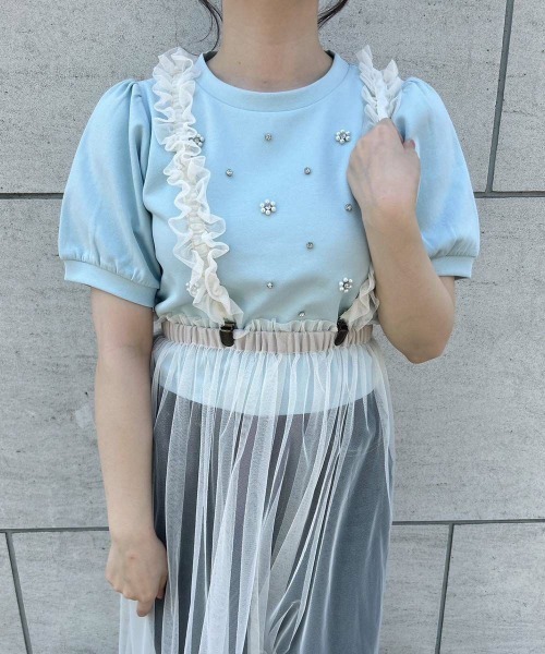 F i.n.t(フィント)の「パール&ビジューフラワーカットトップス/fint(Tシャツ/カットソー・レディース・ライトブルー/ブラック/オフホワイト/ライトピンク・FREE)」の3枚目の写真