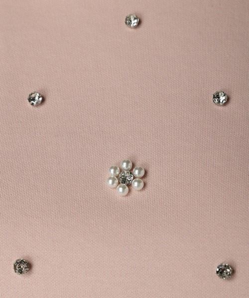 F i.n.t(フィント)の「パール&ビジューフラワーカットトップス/fint(Tシャツ/カットソー・レディース・ライトブルー/ブラック/オフホワイト/ライトピンク・FREE)」の13枚目の写真