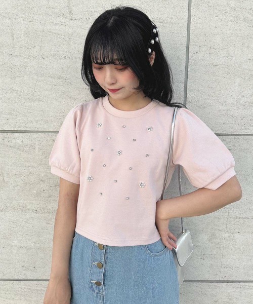 F i.n.t(フィント)の「パール&ビジューフラワーカットトップス/fint(Tシャツ/カットソー・レディース・ライトブルー/ブラック/オフホワイト/ライトピンク・FREE)」の11枚目の写真