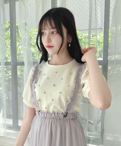 F i.n.t(フィント)の「パール&ビジューフラワーカットトップス/fint(Tシャツ/カットソー・レディース・ライトブルー/ブラック/オフホワイト/ライトピンク・FREE)」の5枚目の写真