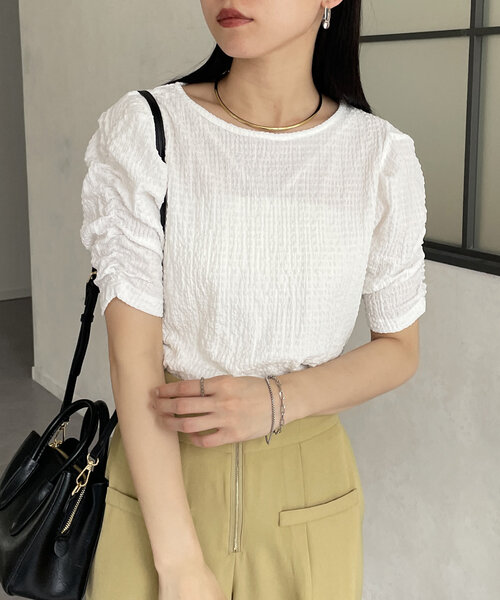 Thevon（ゼボン）の「パフスリーブ5分袖エンボスプルオーバー（Tシャツ/カットソー・レディース・ダークブラウン/イエロー/オフホワイト/ブルー・FREE）」の11枚目の写真