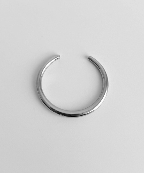 CANAL JEAN(キャナルジーン)の「Pt サークルバングル(バングル/リストバンド・レディース・シルバー・ONE SIZE)」の4枚目の写真