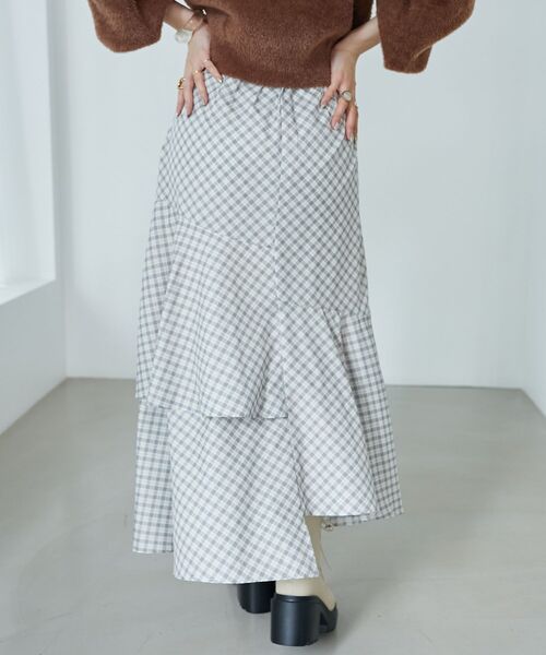 MAJESTIC LEGON（マジェスティックレゴン）の「ランダムティアードスカート（スカート・レディース・ブラック/アイボリー/ベージュ/グレー系その他・MEDIUM）」の11枚目の写真