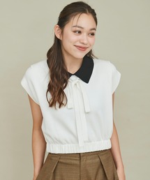 配色衿付きニット