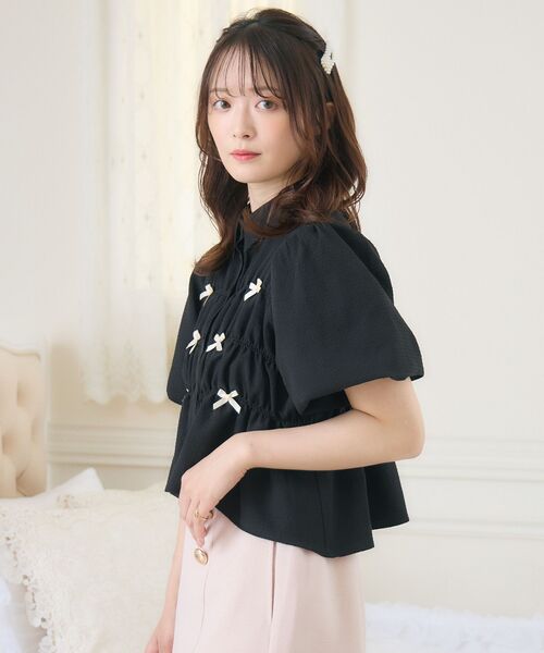 ems excite（エムズエキサイト）の「ポコポコリボンペプラムSH（シャツ/ブラウス・レディース・ブルー/ブラック/ホワイト・FREE）」の22枚目の写真