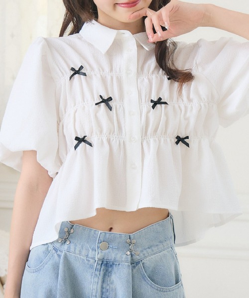 ems excite（エムズエキサイト）の「ポコポコリボンペプラムSH（シャツ/ブラウス・レディース・ブルー/ブラック/ホワイト・FREE）」の2枚目の写真