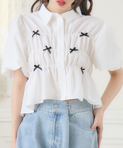 ems excite（エムズエキサイト）の「ポコポコリボンペプラムSH（シャツ/ブラウス・レディース・ブルー/ブラック/ホワイト・FREE）」の4枚目の写真