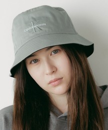 Calvin Klein(JoENC)Calvin Klein/JoNC MONO LOGO EMBRO BUCKET oPbgnbg(nbg)