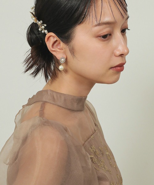 Kana(カナ)の「ビジュー リース パール ピアス パーティー 結婚式 お呼ばれ オケージョン(ピアス(両耳用)・レディース・シルバー/ゴールド・フリー)」の5枚目の写真