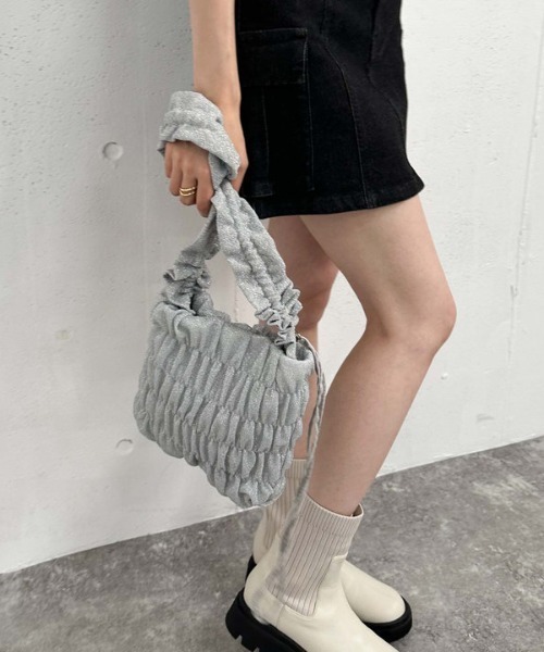 archives（アルシーヴ）の「グリッターギャザーショルダー（ショルダーバッグ・レディース・ブラック/ブラウン/シルバー・FREE）」の6枚目の写真