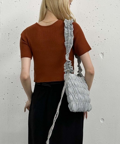 archives（アルシーヴ）の「グリッターギャザーショルダー（ショルダーバッグ・レディース・ブラック/ブラウン/シルバー・FREE）」の10枚目の写真