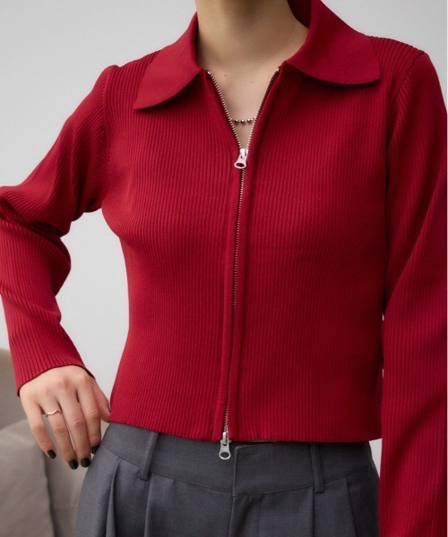 AZUL by moussy（アズールバイマウジー）の「ダブルジップリブニットカーディガン（カーディガン/ボレロ・レディース・レッド/アイボリー/ブラック/ダークグリーン・FREE）」の4枚目の写真