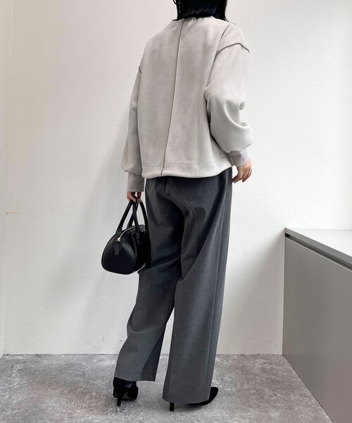 fredy emue(フレディエミュ)の「フェイクスエードダンボールプルオーバー(Tシャツ/カットソー・レディース・グレイッシュブルー/ベージュ/チャコールグレー/ライトグレー・38)」の8枚目の写真