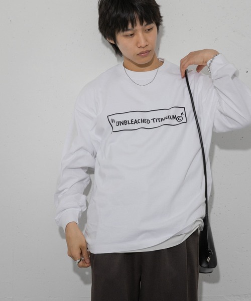 SENSE OF PLACE by URBAN RESEARCH(センスオブプレイスバイアーバンリサーチ)の「『別注』BASQUIAT×SENSE OF PLACE ロゴロングスリーブTシャツ(Tシャツ/カットソー・メンズ・ホワイト/ブラック/ライトブルー・LARGE/MEDIUM)」の6枚目の写真