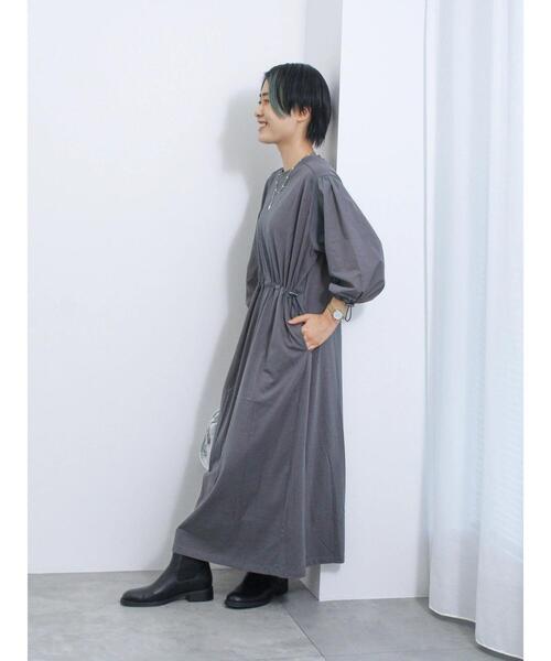 Samansa Mos2 blue（サマンサモスモスブルー）の「ドッキングドロストワンピース（ワンピース・レディース・ブラック/チャコールグレー/ベージュ・F）」の17枚目の写真