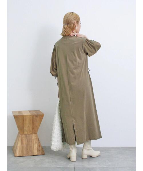 Samansa Mos2 blue（サマンサモスモスブルー）の「ドッキングドロストワンピース（ワンピース・レディース・ブラック/チャコールグレー/ベージュ・F）」の11枚目の写真