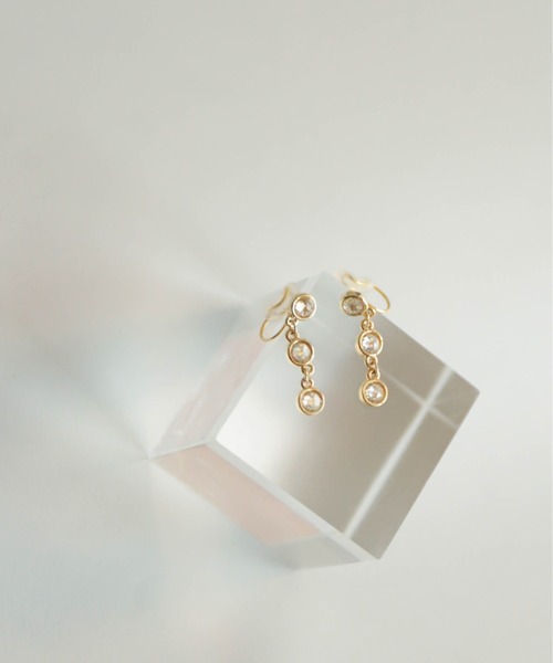 フレームスリーストーンイヤリング | NOMBRE IMPAIR