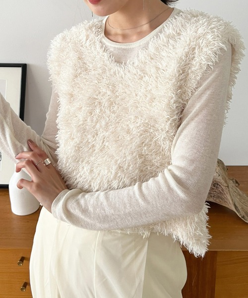 Olu.(オルドット)の「シャギーニットVネックベスト(ベスト・レディース・グレー/アイボリー・FREE)」の8枚目の写真