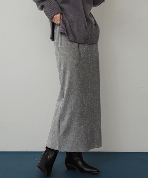 SENSE OF PLACE by URBAN RESEARCH(センスオブプレイスバイアーバンリサーチ)の「ラメカットコールナロースカート(スカート・レディース・レッド/グレー/ブラック・SHORT/ONE)」の2枚目の写真