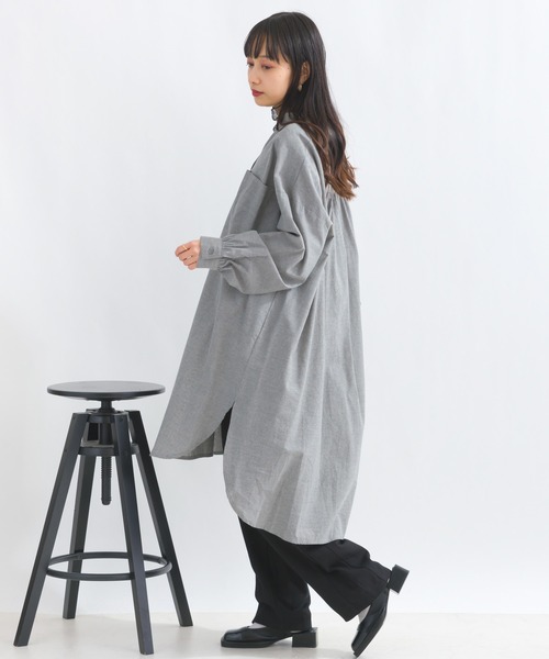 terrace(テラス)の「ツーポケダンガリーシャツワンピース(ワンピース・レディース・ブルー/グレー/ブラック・MEDIUM)」の9枚目の写真