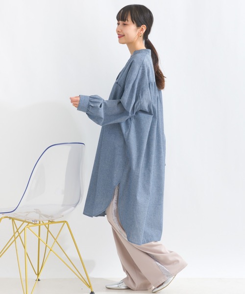 terrace(テラス)の「ツーポケダンガリーシャツワンピース(ワンピース・レディース・ブルー/グレー/ブラック・MEDIUM)」の8枚目の写真