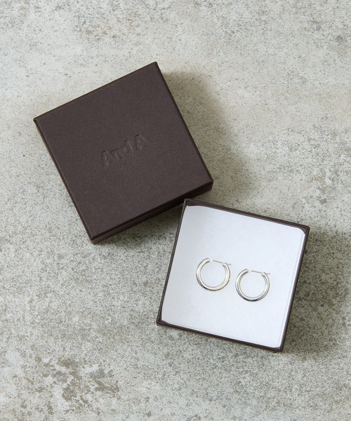 And A（アンドエー）の「And A アンドエー / SILVER925 MEDIUM HOOP PIERCE シルバー925ミディアムフープピアス（両耳用） / AA-A24U008（ピアス（両耳用）・メンズ・シルバー・MEDIUM）」の10枚目の写真