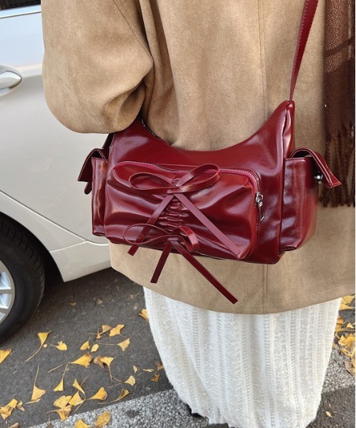 セール】Y2K リボン ポケットショルダーバッグ 【500mlペットボトル