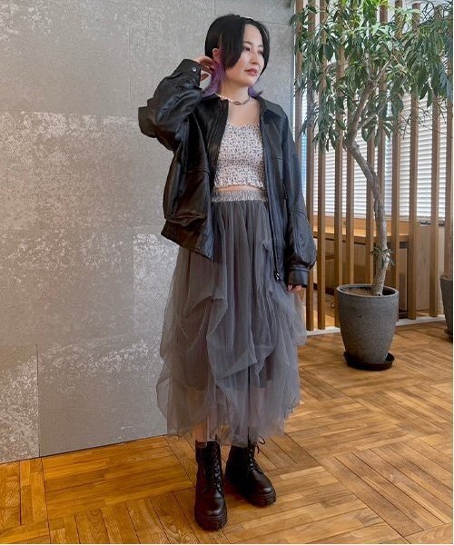Mi-je(ミジェ)の「変形チュールスカート【韓国ファッション】(スカート・レディース・チャコール/アイボリー・M)」の14枚目の写真