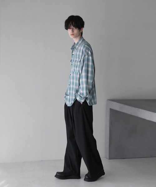 ETELIO（エテリオ）の「オンブレチェックワイドドレープレギュラーカラー長袖シャツ（シャツ/ブラウス・メンズ・ブルー/ブラック/サックスブルー・S/M/L）」の16枚目の写真