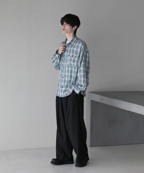 ETELIO（エテリオ）の「オンブレチェックワイドドレープレギュラーカラー長袖シャツ（シャツ/ブラウス・メンズ・ブルー/ブラック/サックスブルー・S/M/L）」の14枚目の写真