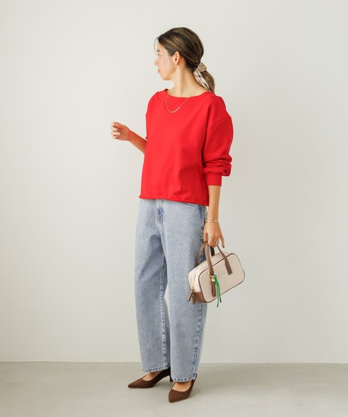 BAYFLOW（ベイフロー）の「[キレイ目に着られる]オフショルダースウェットプルオーバー（スウェット・レディース・レッド/杢グレー/オフホワイト・FREE）」の5枚目の写真