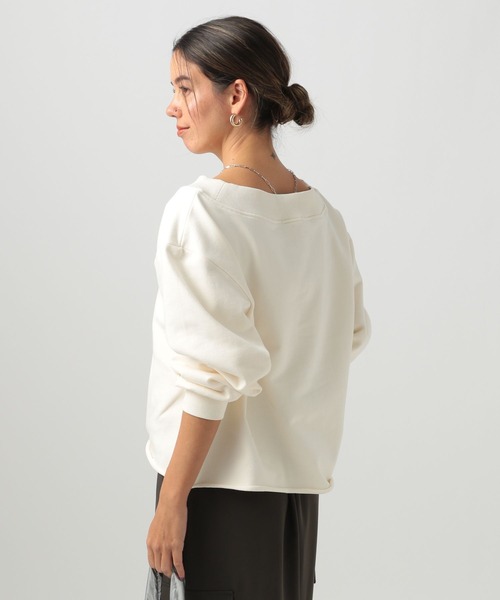 BAYFLOW（ベイフロー）の「[キレイ目に着られる]オフショルダースウェットプルオーバー（スウェット・レディース・レッド/杢グレー/オフホワイト・FREE）」の15枚目の写真