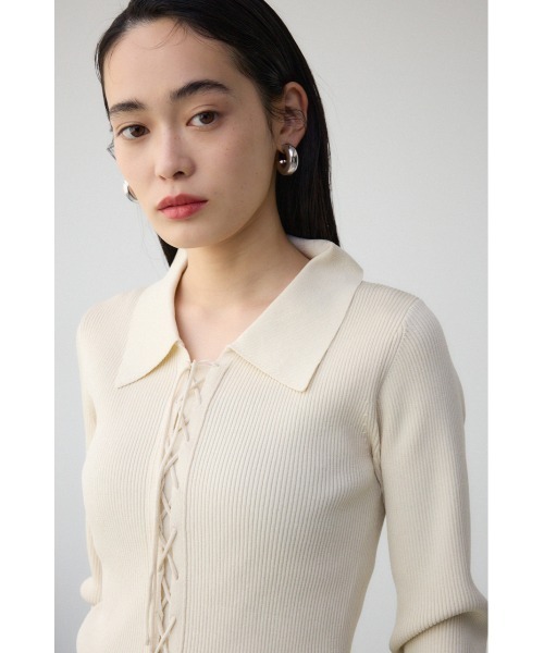 AZUL by moussy(アズールバイマウジー)の「レースアップポロカラーニット(ニット/セーター・レディース・ピンク/アイボリー/ライム/ブルー/ブラック・FREE)」の19枚目の写真