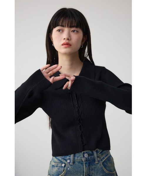 AZUL by moussy(アズールバイマウジー)の「レースアップポロカラーニット(ニット/セーター・レディース・ピンク/アイボリー/ライム/ブルー/ブラック・FREE)」の7枚目の写真