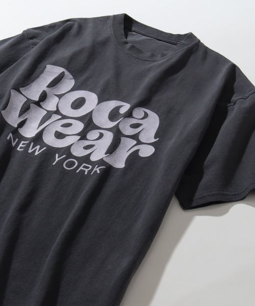 ROCAWEAR(ロカウェア)の「【ROCAWEAR/ロカウェア】ヴィンテージピグメント加工 ロゴプリント 半袖Tシャツ(Tシャツ/カットソー・メンズ・スミクロ/ブラック系1・XL/M/L)」の5枚目の写真