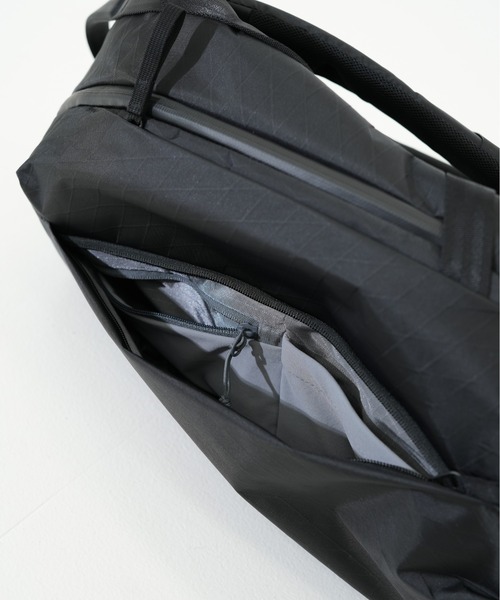 NAUGHTIAM（ノーティアム）の「【ABLE CARRY/エイブルキャリー】 DAILY PLUS デイリープラス 21L（バックパック/リュック・メンズ・ブラック・FREE）」の13枚目の写真