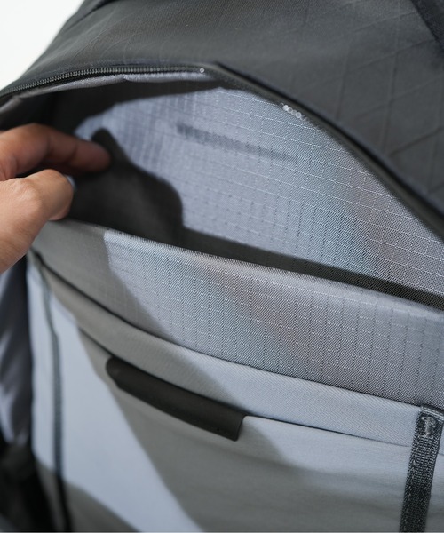 NAUGHTIAM（ノーティアム）の「【ABLE CARRY/エイブルキャリー】 DAILY PLUS デイリープラス 21L（バックパック/リュック・メンズ・ブラック・FREE）」の20枚目の写真