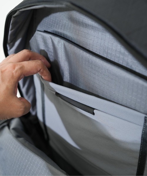 NAUGHTIAM（ノーティアム）の「【ABLE CARRY/エイブルキャリー】 DAILY PLUS デイリープラス 21L（バックパック/リュック・メンズ・ブラック・FREE）」の21枚目の写真