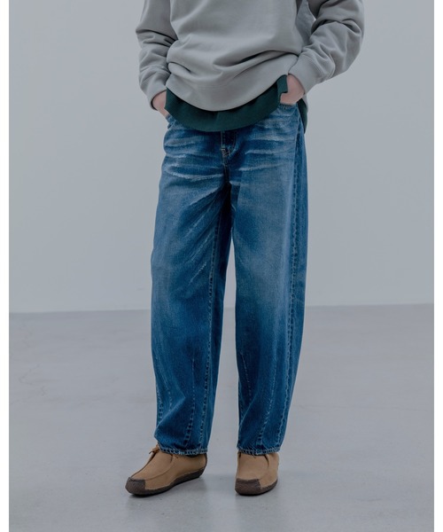 uniform experiment(ユニフォームエクスペリメント)の「DAMAGED HEM TUCK WIDE STRAIGHT JEANS(デニムパンツ・メンズ・インディゴブルー/ブラック・2/1/3/4/5)」の11枚目の写真