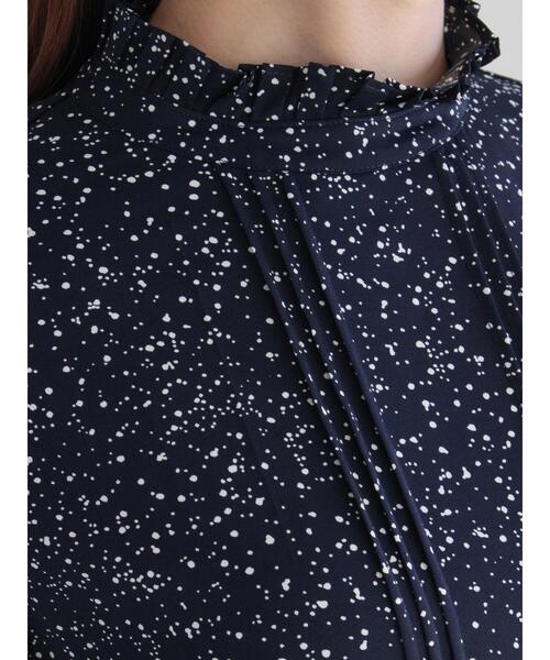 Te chichi(テチチ)の「ピンタックスタンドフリルブラウス(シャツ/ブラウス・レディース・ネイビー/サックスブルー/オフホワイト/クリーム・F)」の8枚目の写真