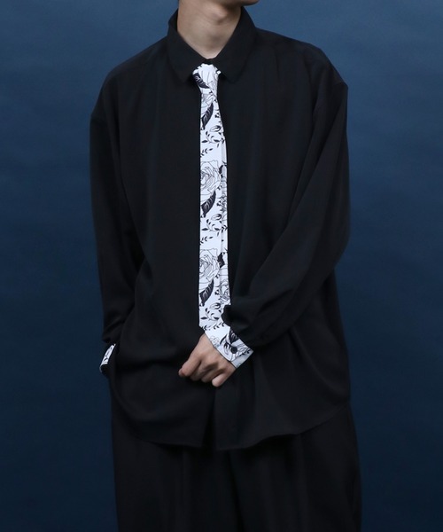 ANPAS（アンパス）の「Allover Pattern/Rose Embroidery Oversized Shirt With Tie/総柄＆薔薇刺繍 ネクタイ付き シャツ 韓国ストリート メンズ レディース（シャツ/ブラウス・メンズ・ブルー/ホワイト/ホワイト系その他/ブラック系その他/ホワイト系その他2/ブルー系その他・M/L）」の4枚目の写真
