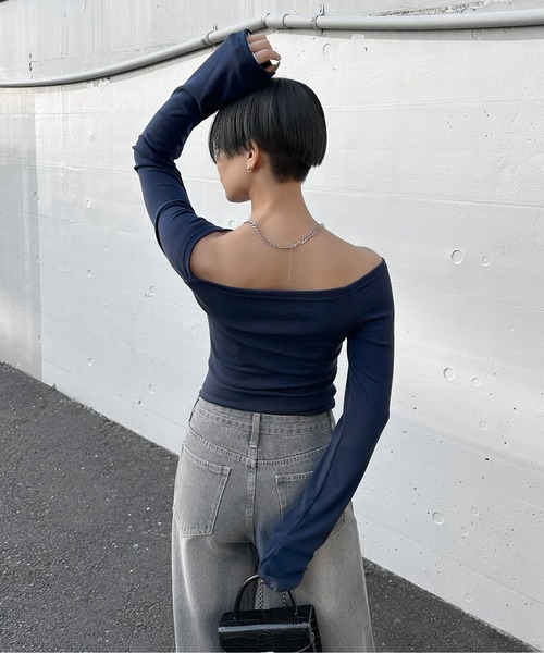 値下げ【新品・タグ付き】YOOU★オフショルダー トップス XU（エックスユー）の「ストリートファッション XU エックスユー off