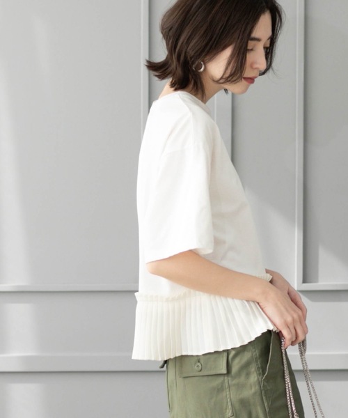 OPAQUE.CLIP(オペークドットクリップ)の「プリーツデザインドッキングトップス【洗濯機洗い可】(Tシャツ/カットソー・レディース・ホワイト/ブラック/オリーブ/ブラウン系その他/ネイビー・38/40)」の18枚目の写真