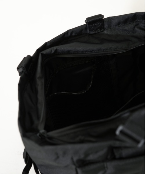 NEW ERA(ニューエラ)の「【NEW ERA/ニューエラ】EXPLORER TOTE BAG 150D(バックパック/リュック・メンズ・ブラック・FREE)」の14枚目の写真