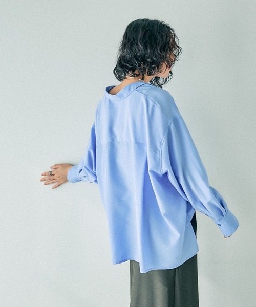 LEPSIM(レプシィム)の「サラキレポンチョ長袖シャツ 303844(シャツ/ブラウス・レディース・ブルー/オフホワイト/イエロー/ブルー系その他・FREE)」の20枚目の写真