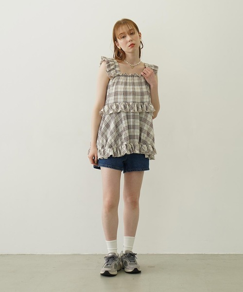 MILKFED.(ミルクフェド)の「PLAID TIERED TOP(Tシャツ/カットソー・レディース・グリーン/オフホワイト/ネイビー・ONE SIZE)」の9枚目の写真