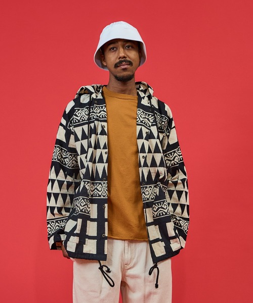 SAWINTO（ソイント）の「JAWANDI -  SNAP BUTTON HOODIE JACKET BATIK（その他アウター・メンズ・その他2/その他1/その他3/その他4・X-LARGE/LARGE）」の4枚目の写真