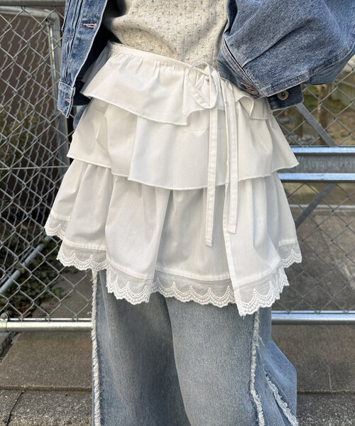 w closet（ダブルクローゼット）の「フリルラップスカート（スカート・レディース・オフホワイト/ブラック・FREE）」の3枚目の写真