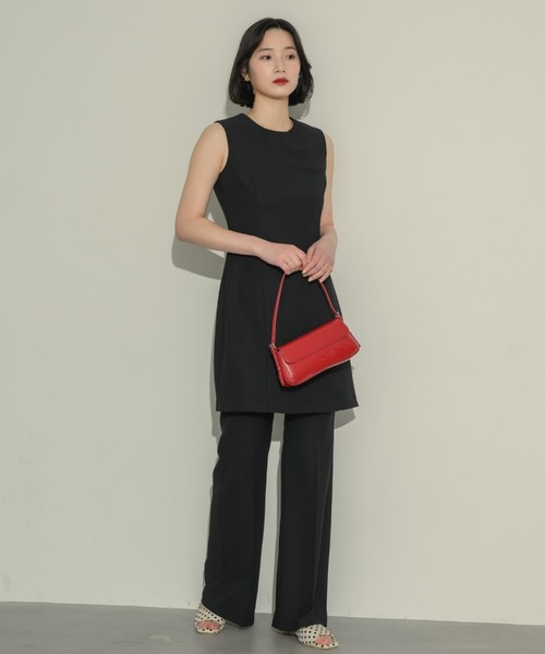NEUNA(ヌナ)の「フレアラインパンツ(スラックス・レディース・アイボリー/ブラック・MEDIUM/SMALL/LARGE)」の11枚目の写真